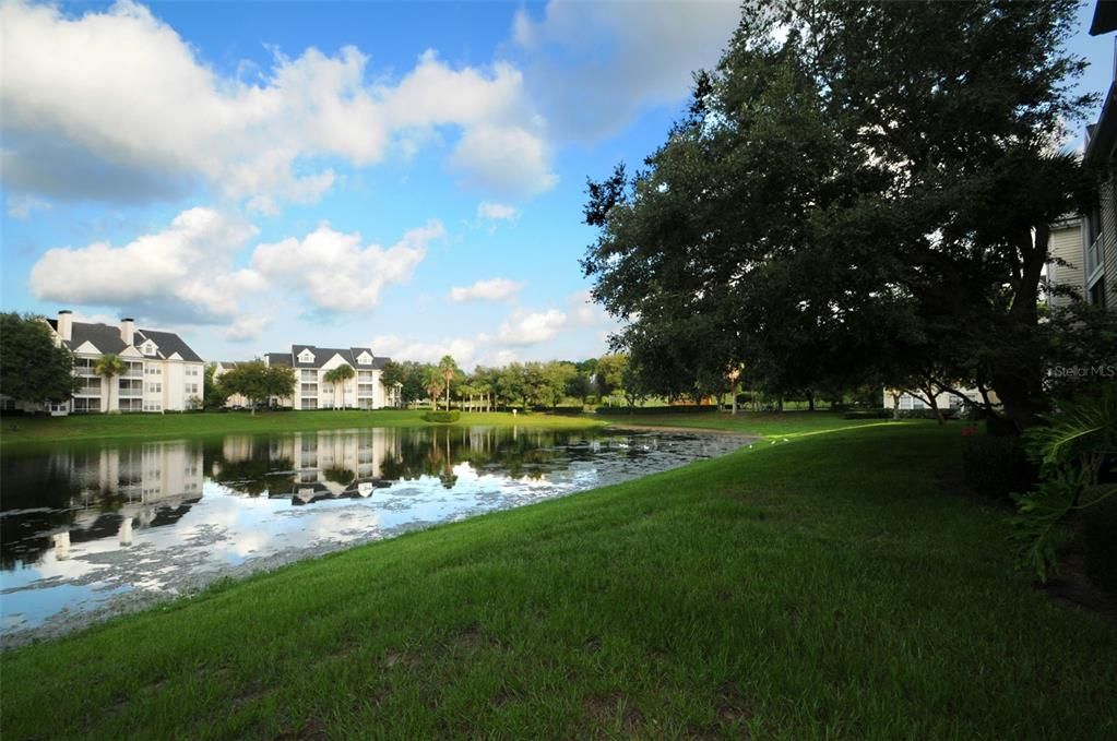 For Sale: $204,900 (2 beds, 2 baths, 1121 Square Feet)