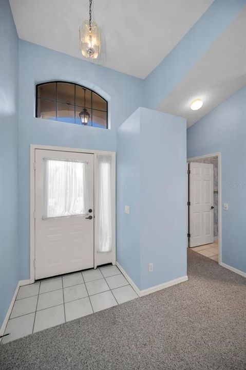 For Sale: $285,000 (2 beds, 2 baths, 1633 Square Feet)