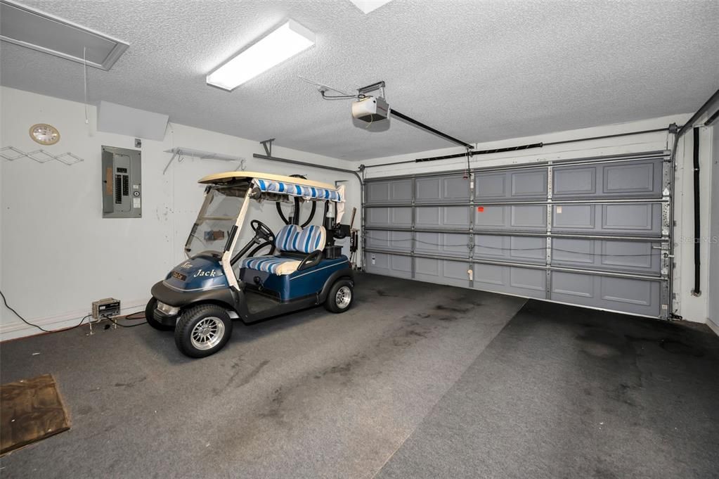 For Sale: $285,000 (2 beds, 2 baths, 1633 Square Feet)