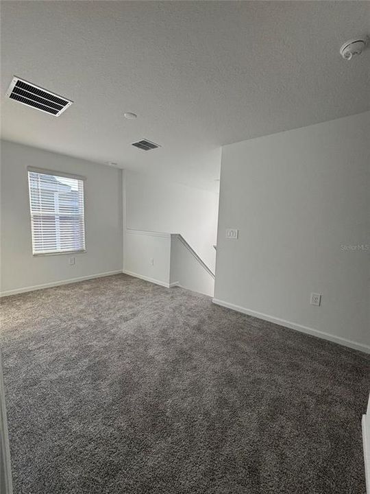 待售: $295,000 (4 贝兹, 2 浴室, 1870 平方英尺)