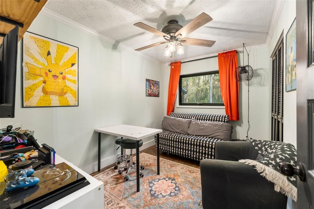 待售: $375,000 (3 贝兹, 2 浴室, 1560 平方英尺)