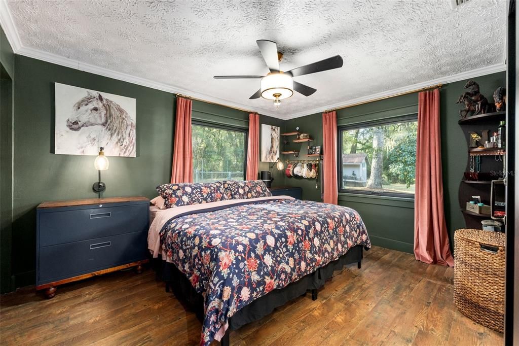 待售: $375,000 (3 贝兹, 2 浴室, 1560 平方英尺)