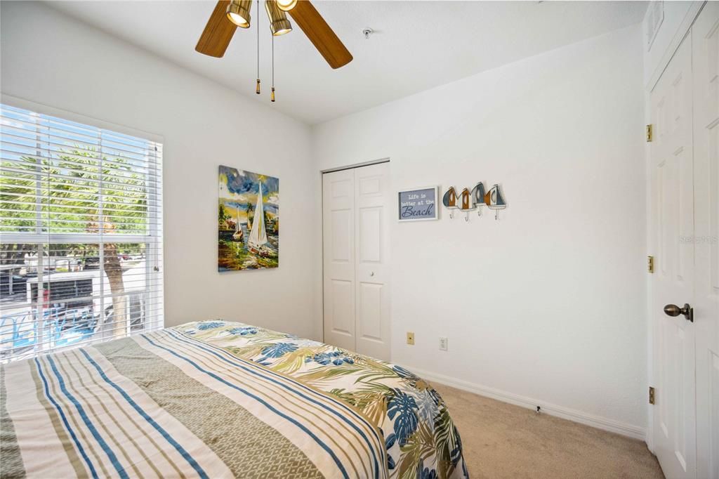 For Sale: $299,900 (3 beds, 2 baths, 1207 Square Feet)