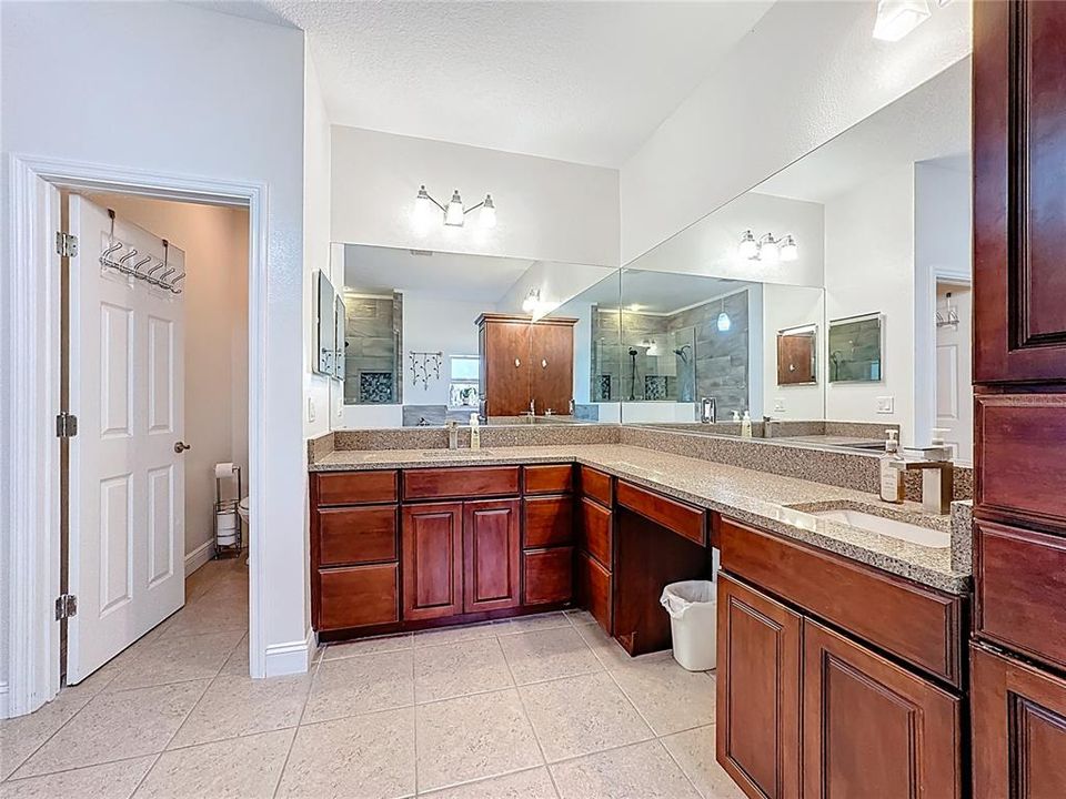 待售: $895,000 (4 贝兹, 3 浴室, 3462 平方英尺)