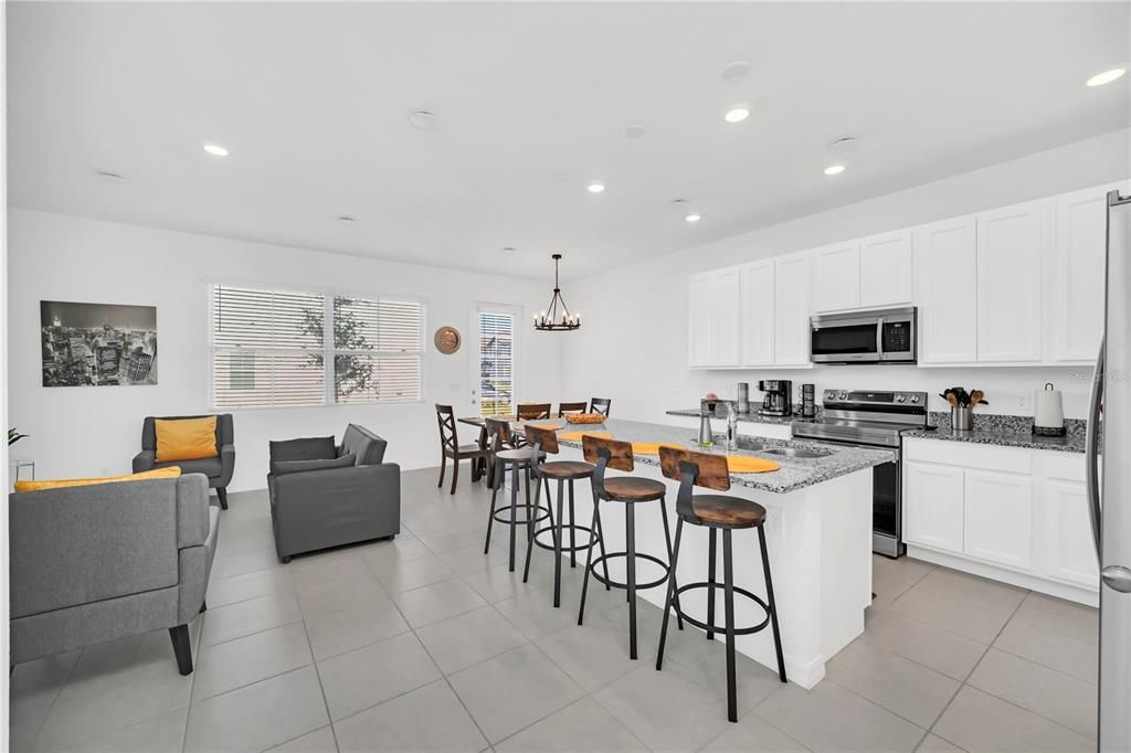 待售: $340,000 (3 贝兹, 2 浴室, 1653 平方英尺)