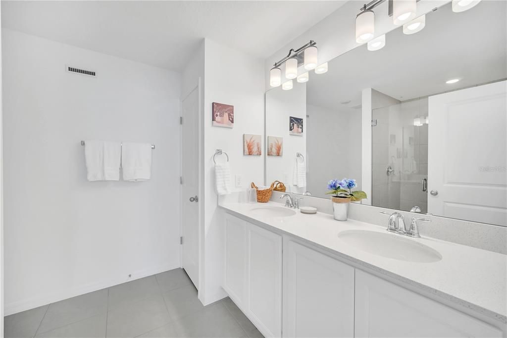 待售: $340,000 (3 贝兹, 2 浴室, 1653 平方英尺)