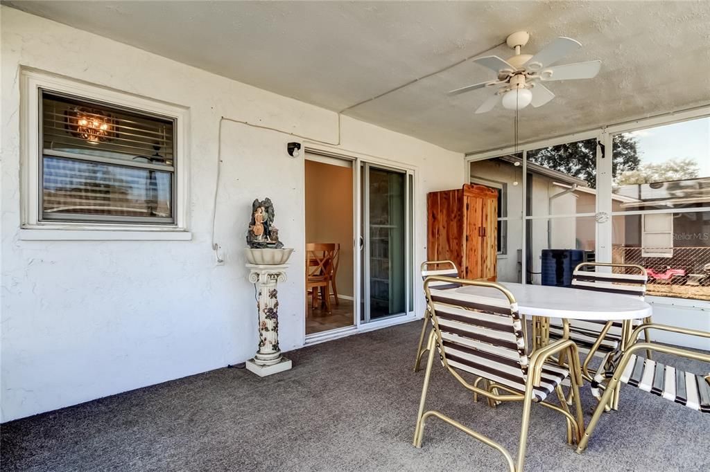 For Sale: $188,000 (2 beds, 1 baths, 806 Square Feet)