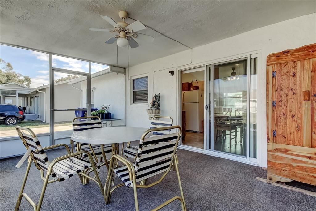 For Sale: $188,000 (2 beds, 1 baths, 806 Square Feet)