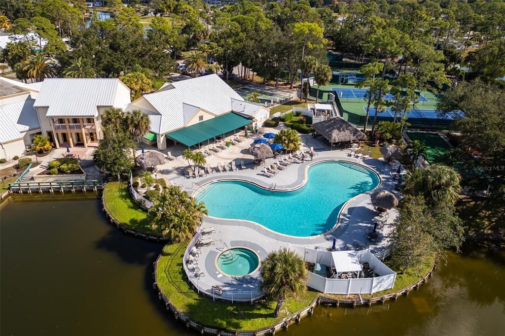 На продажу: $285,000 (2 спален, 2 ванн, 2053 Квадратных фут)