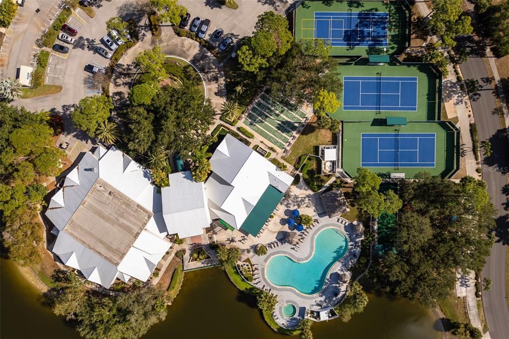 На продажу: $285,000 (2 спален, 2 ванн, 2053 Квадратных фут)