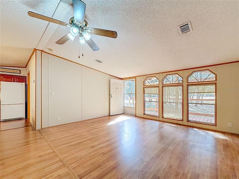 待售: $229,900 (3 贝兹, 2 浴室, 1755 平方英尺)