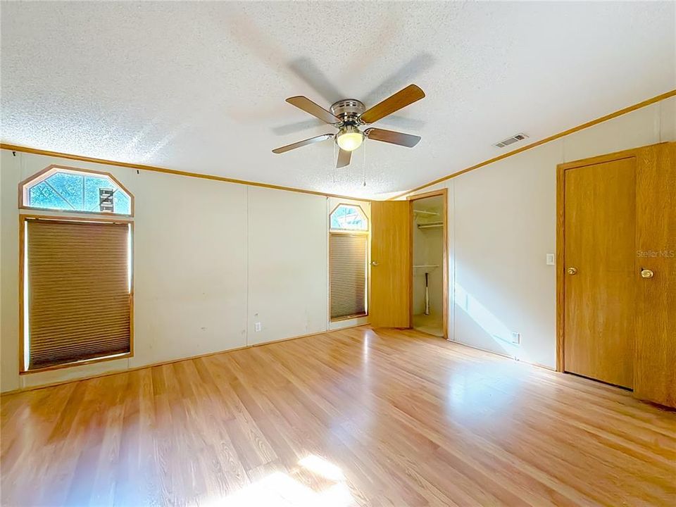 待售: $229,900 (3 贝兹, 2 浴室, 1755 平方英尺)