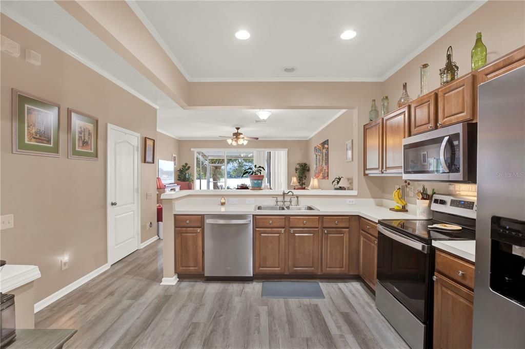 待售: $335,000 (3 贝兹, 2 浴室, 1625 平方英尺)