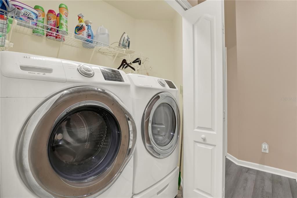 待售: $335,000 (3 贝兹, 2 浴室, 1625 平方英尺)