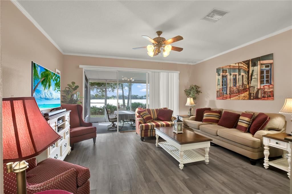 待售: $335,000 (3 贝兹, 2 浴室, 1625 平方英尺)