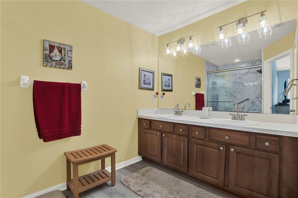 待售: $335,000 (3 贝兹, 2 浴室, 1625 平方英尺)