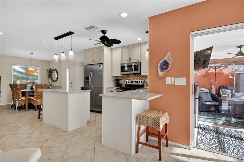 En Venta: $575,000 (3 camas, 2 baños, 1750 Pies cuadrados)