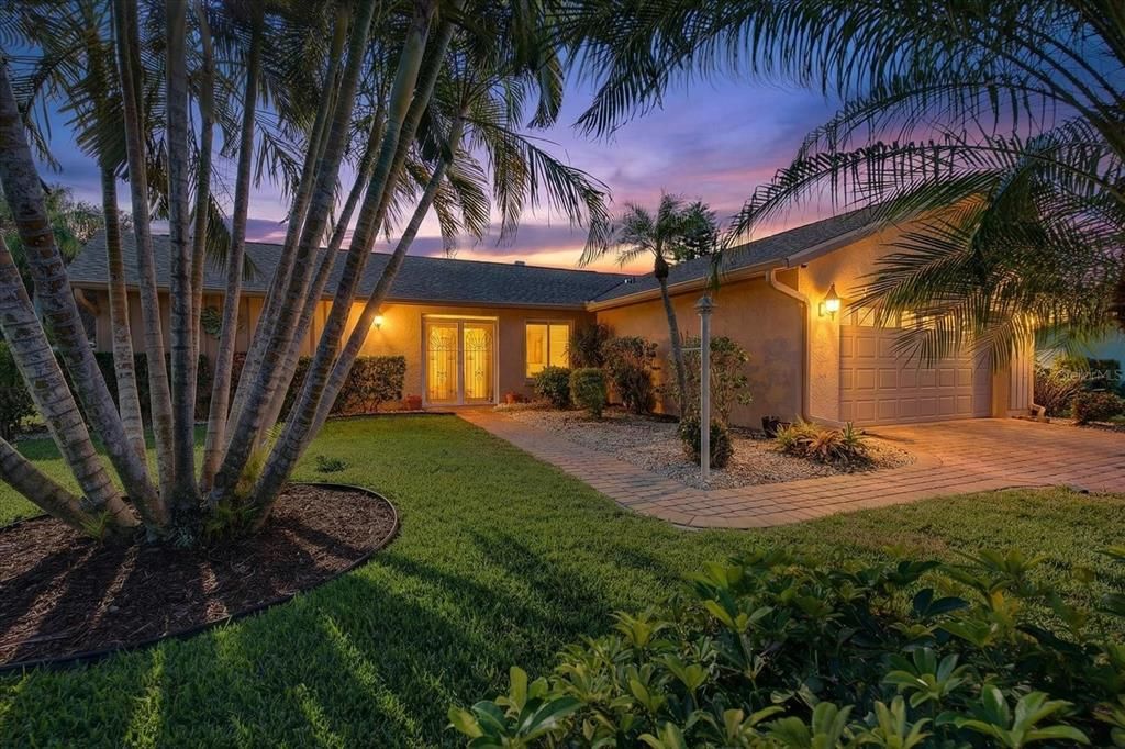 En Venta: $575,000 (3 camas, 2 baños, 1750 Pies cuadrados)