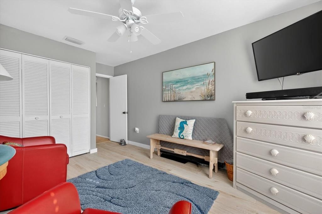 En Venta: $575,000 (3 camas, 2 baños, 1750 Pies cuadrados)