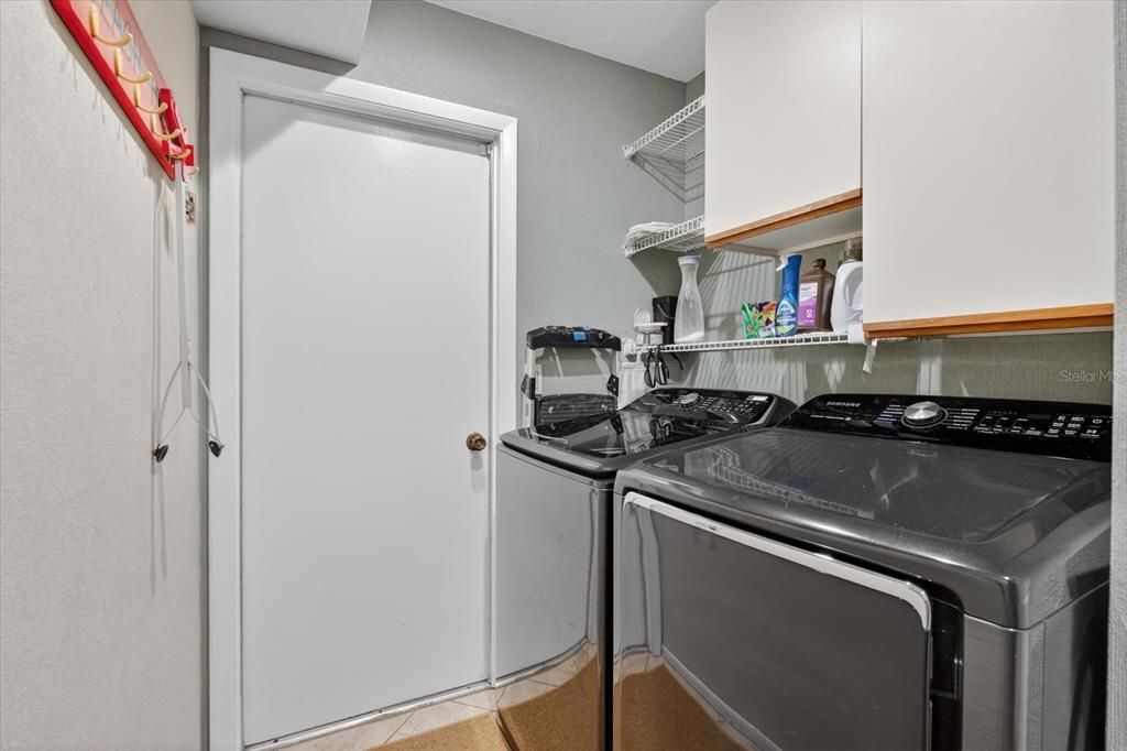 En Venta: $575,000 (3 camas, 2 baños, 1750 Pies cuadrados)