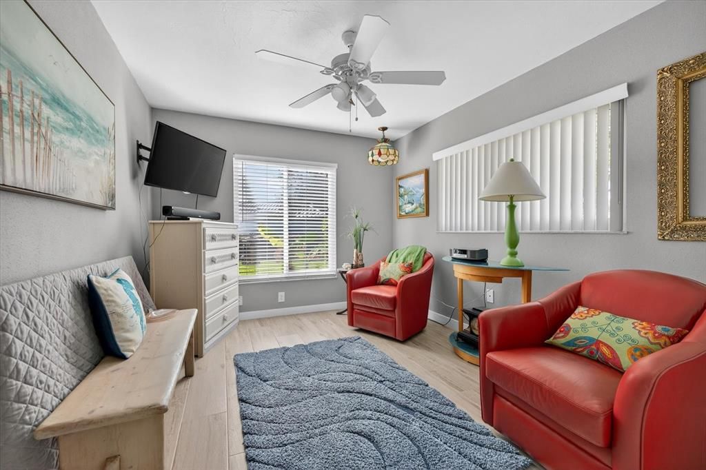 En Venta: $575,000 (3 camas, 2 baños, 1750 Pies cuadrados)