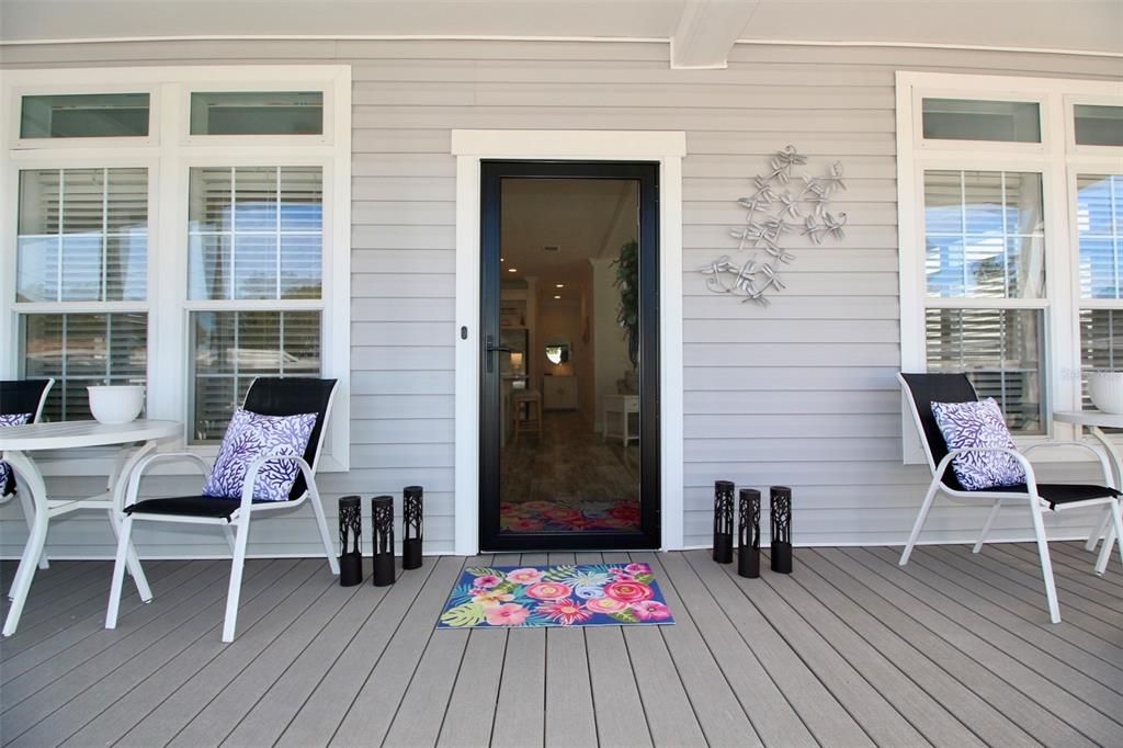 For Sale: $299,900 (2 beds, 2 baths, 1296 Square Feet)