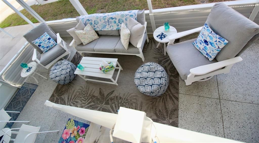 For Sale: $299,900 (2 beds, 2 baths, 1296 Square Feet)