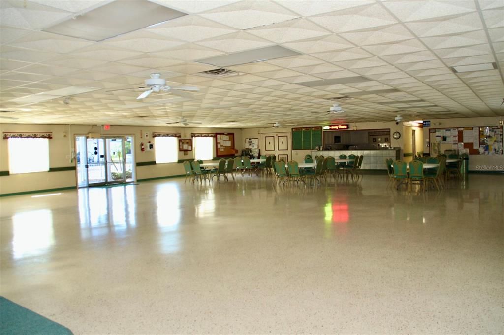 For Sale: $299,900 (2 beds, 2 baths, 1296 Square Feet)