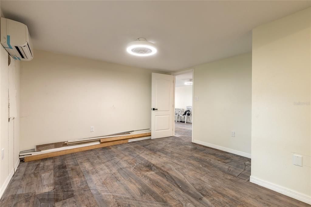 На продажу: $216,000 (2 спален, 2 ванн, 1152 Квадратных фут)