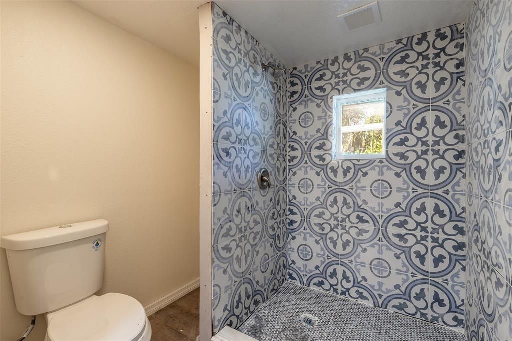 На продажу: $216,000 (2 спален, 2 ванн, 1152 Квадратных фут)