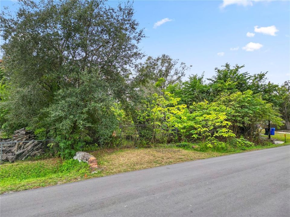 En Venta: $84,900 (0.21 acres)