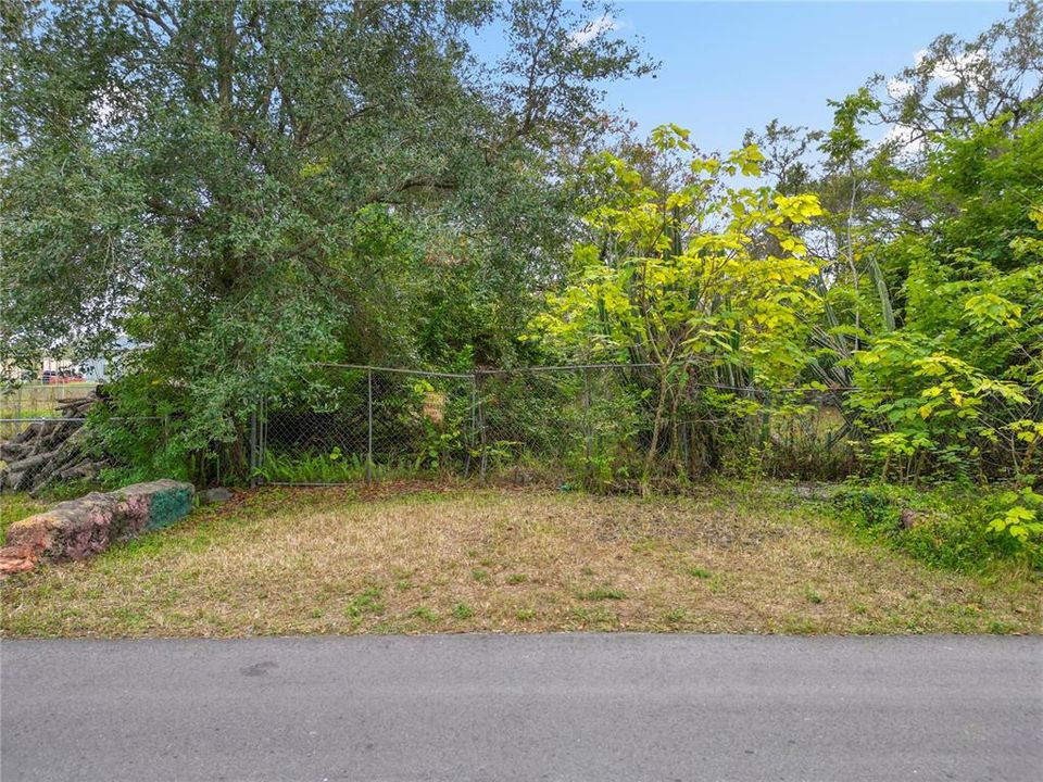 En Venta: $84,900 (0.21 acres)