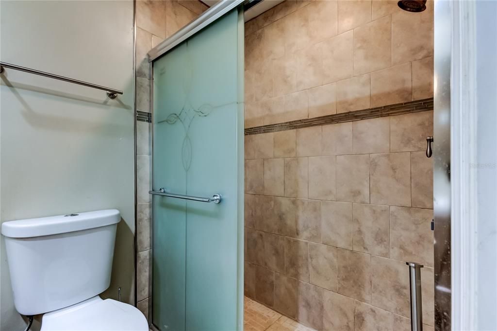 For Sale: $425,000 (3 beds, 2 baths, 1659 Square Feet)