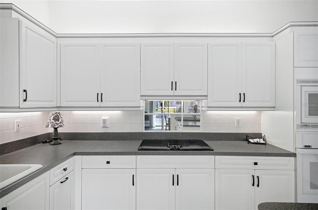 На продажу: $650,000 (4 спален, 2 ванн, 2626 Квадратных фут)