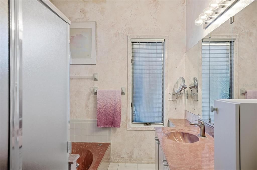 На продажу: $650,000 (4 спален, 2 ванн, 2626 Квадратных фут)