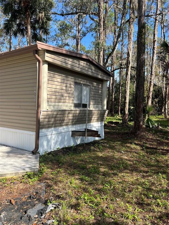 For Sale: $179,900 (2 beds, 2 baths, 1048 Square Feet)