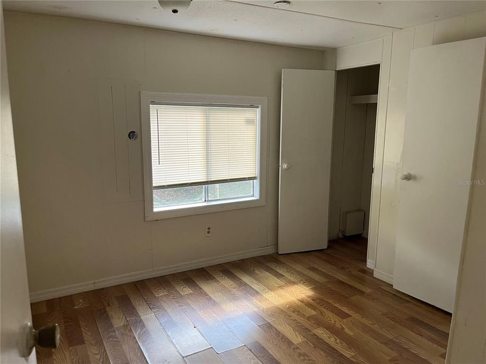 For Sale: $179,900 (2 beds, 2 baths, 1048 Square Feet)