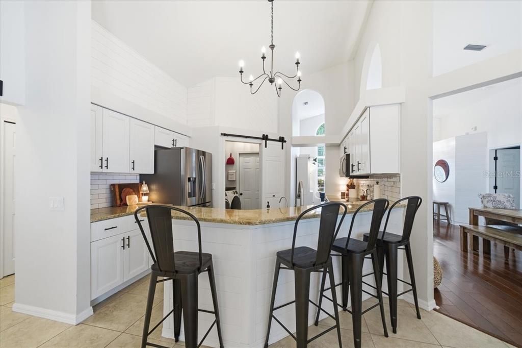 На продажу: $650,000 (4 спален, 3 ванн, 1922 Квадратных фут)