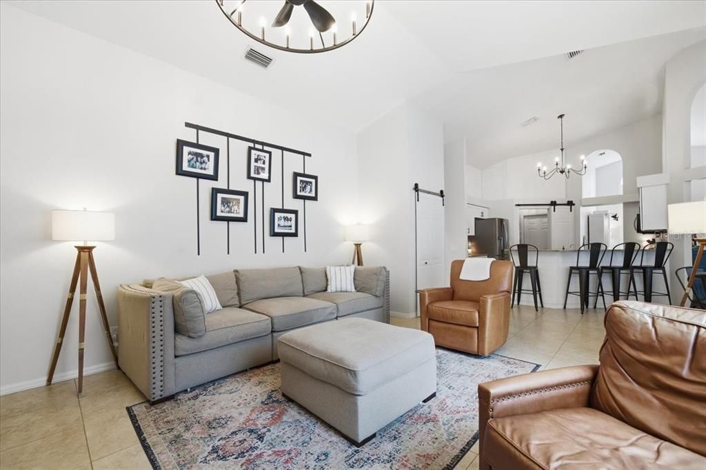 На продажу: $650,000 (4 спален, 3 ванн, 1922 Квадратных фут)