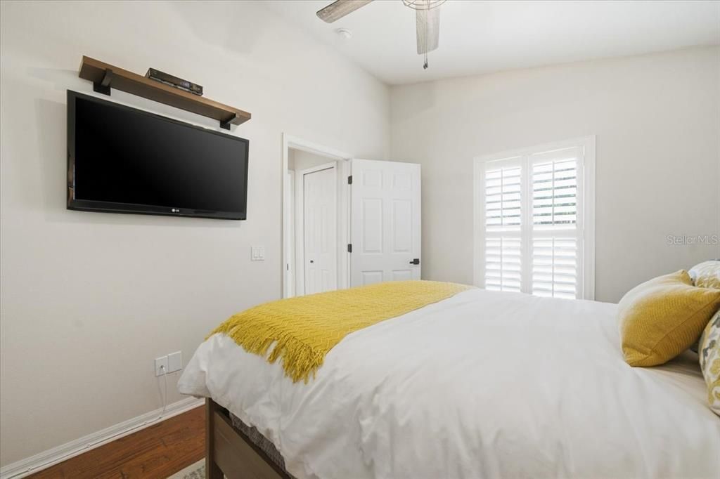 На продажу: $650,000 (4 спален, 3 ванн, 1922 Квадратных фут)