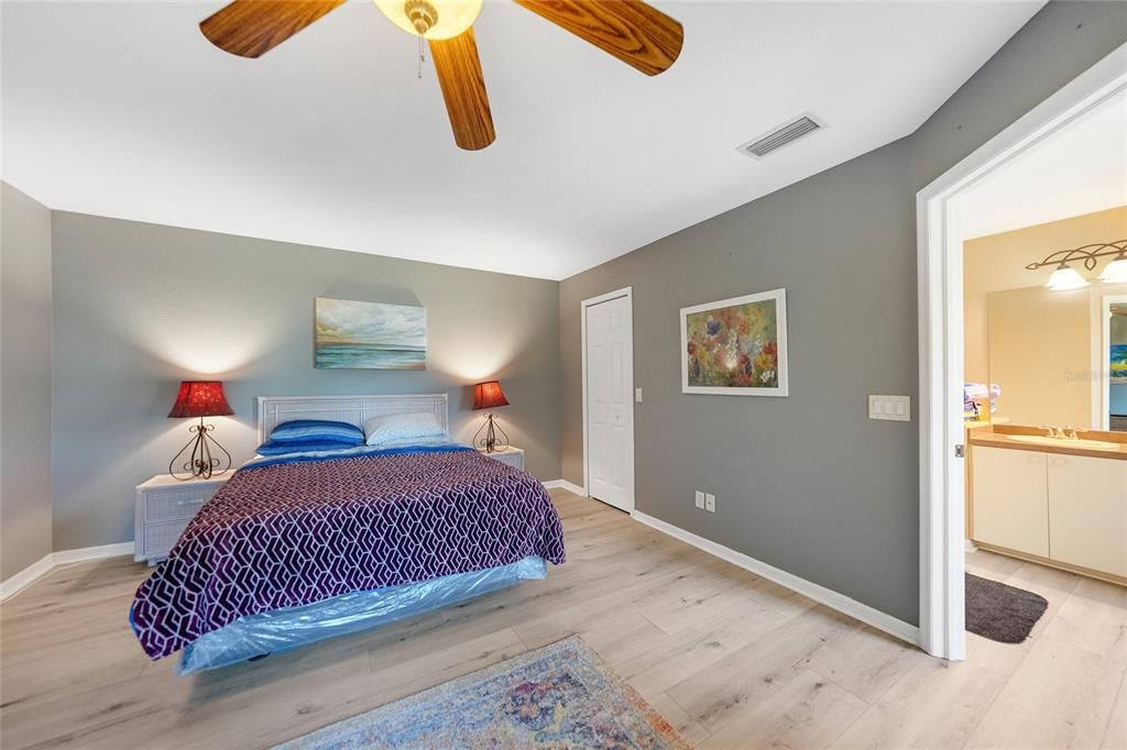 For Sale: $329,900 (3 beds, 2 baths, 2020 Square Feet)