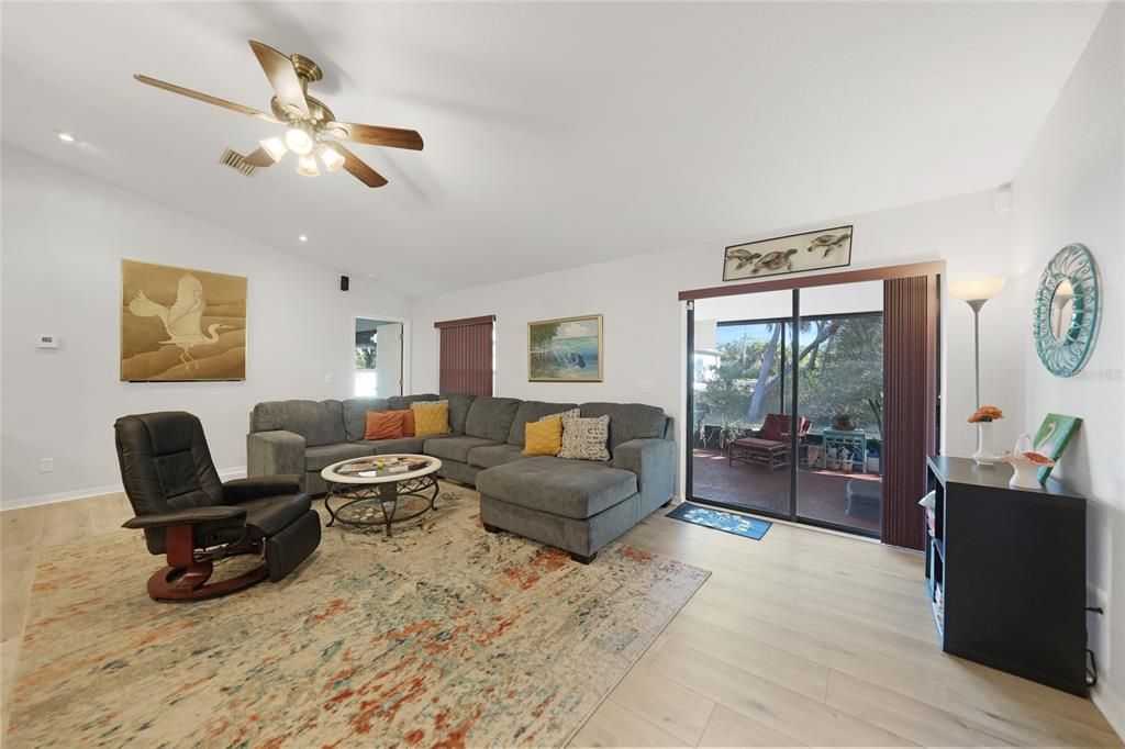 For Sale: $329,900 (3 beds, 2 baths, 2020 Square Feet)