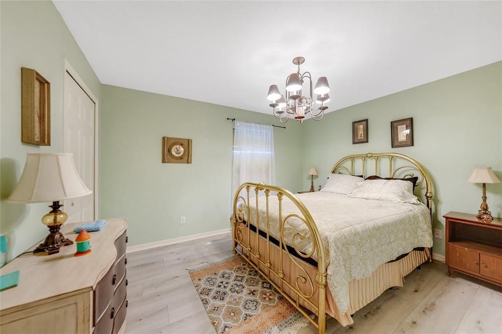 For Sale: $329,900 (3 beds, 2 baths, 2020 Square Feet)