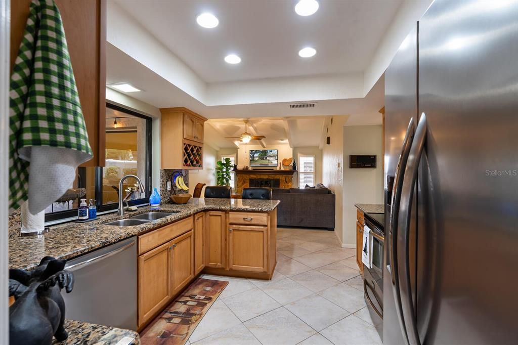 待售: $520,000 (3 贝兹, 2 浴室, 1819 平方英尺)