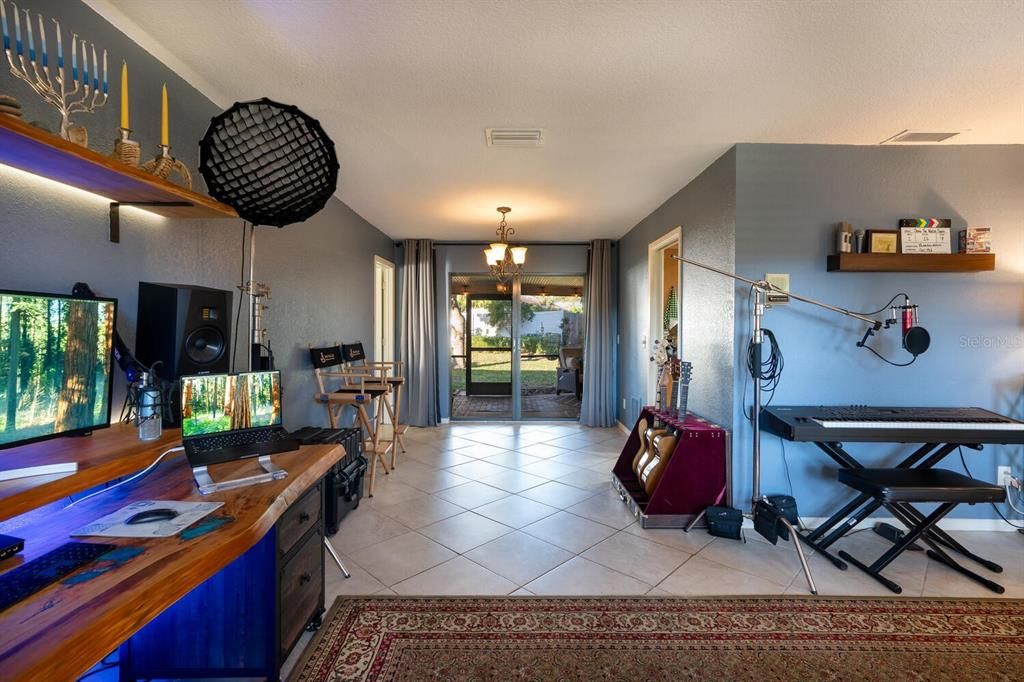 待售: $520,000 (3 贝兹, 2 浴室, 1819 平方英尺)