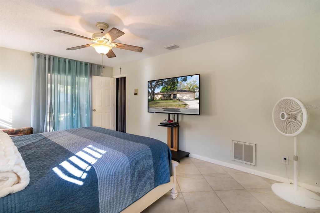 待售: $520,000 (3 贝兹, 2 浴室, 1819 平方英尺)