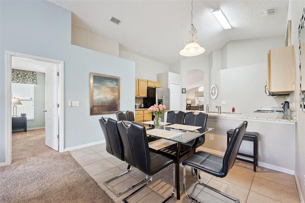 На продажу: $469,990 (4 спален, 3 ванн, 1960 Квадратных фут)