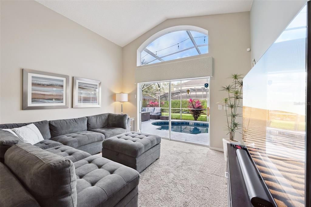 На продажу: $469,990 (4 спален, 3 ванн, 1960 Квадратных фут)