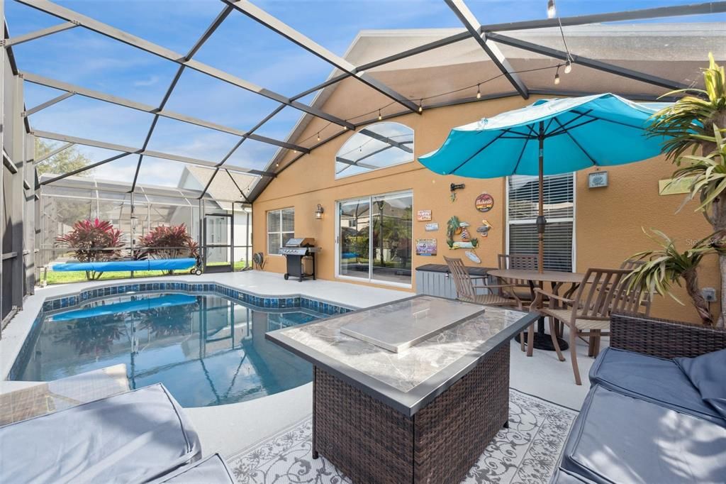 На продажу: $469,990 (4 спален, 3 ванн, 1960 Квадратных фут)