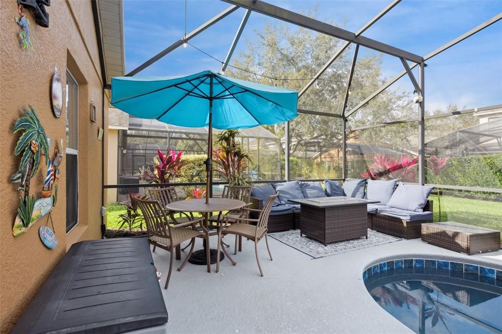 На продажу: $469,990 (4 спален, 3 ванн, 1960 Квадратных фут)